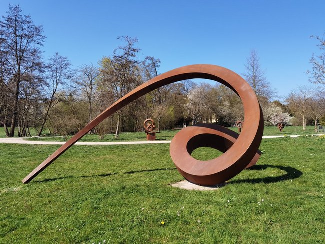 Spiralförmige Skulptur