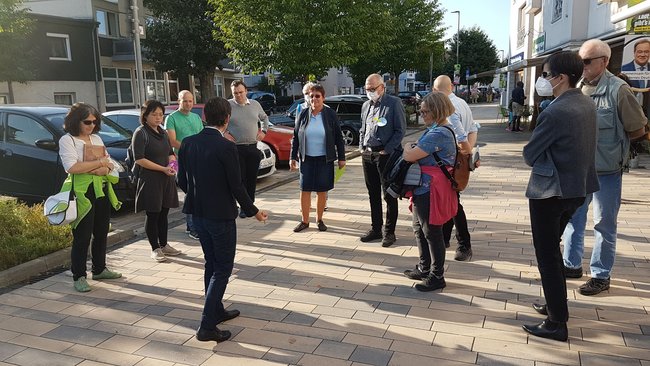 Stadtrundgang während des ersten Workshops zum Nahmobilitäts-Check.