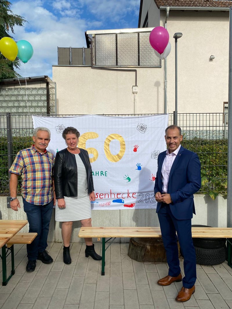 Martin Etzel (Verwaltungsrat), Kita-Leiterin Ursula Gauf und Bürgermeister Adnan Shaikh.