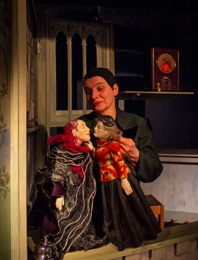 Zum Abschluss des Festivals zeigt das Hermannshoftheater auch am Samstagabend, dem 27. November 2021, um 20.15 Uhr, den "Faust" in der Stadthalle.